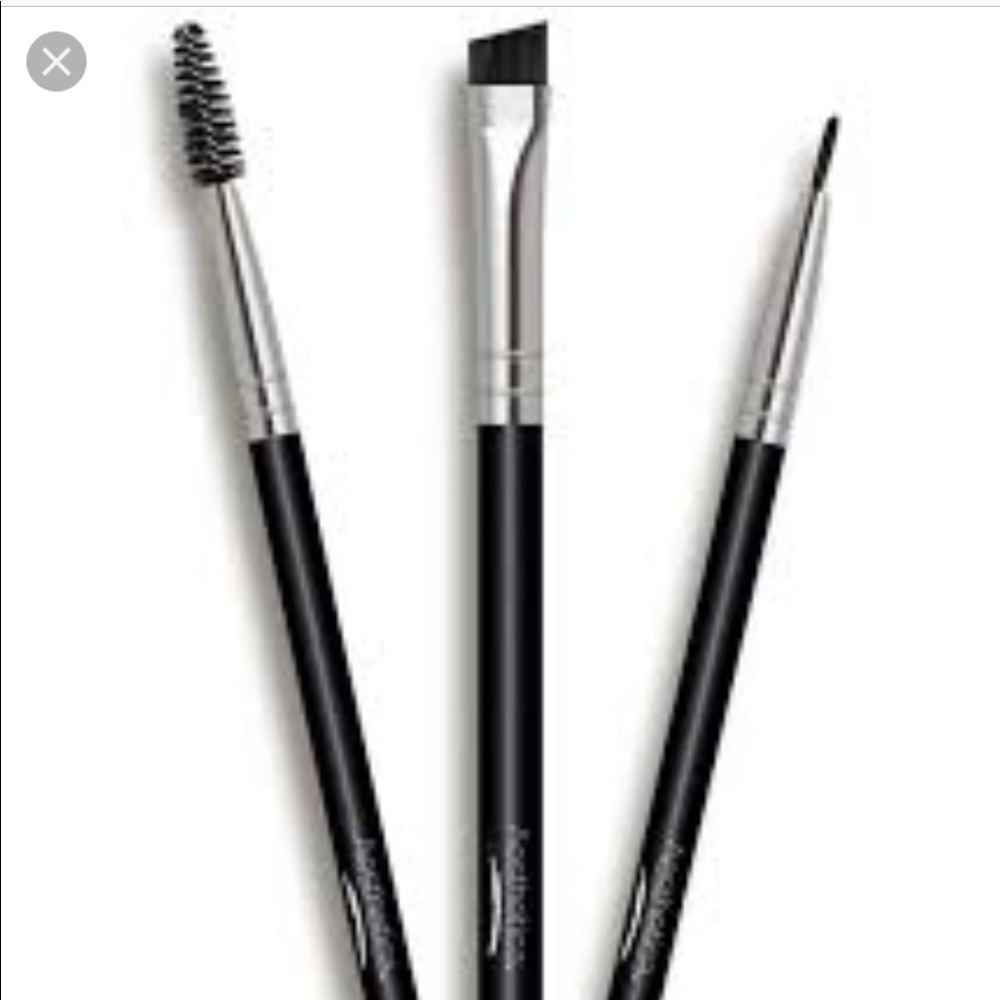 Asthetica eyebrow and eye brushes